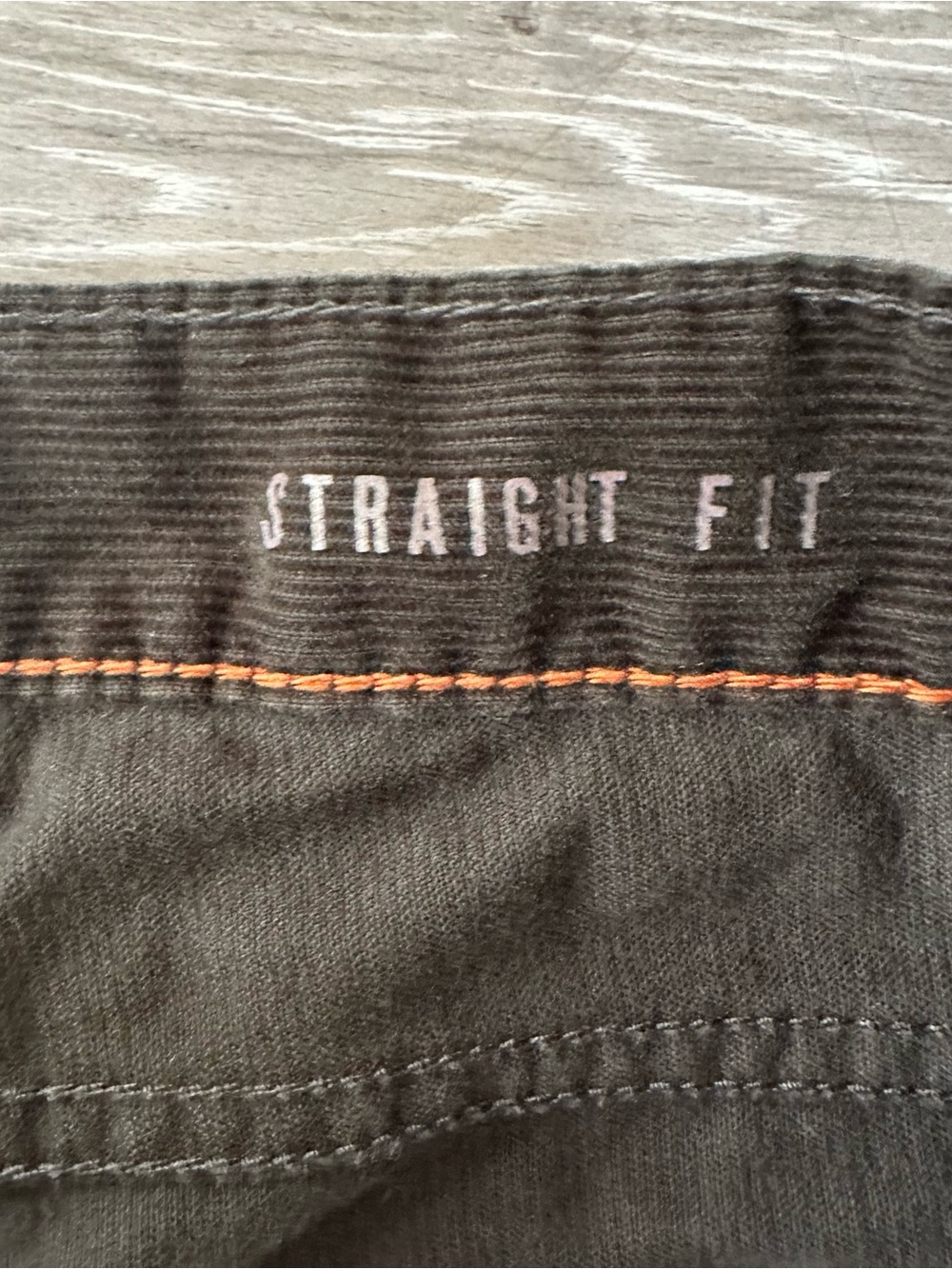 Men’s corduroy straight fit dockers in dark green Sz 36 x 34 - Picture 3 of 6
